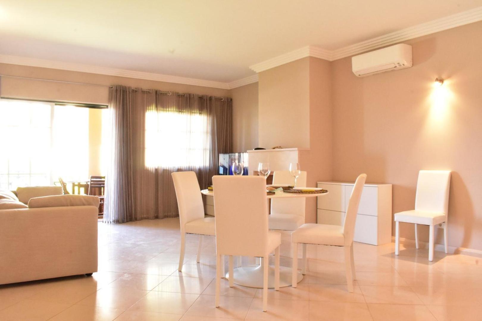 אולוס די אגווה The Albufeira Concierge - Villa Santa Eulalia מראה חיצוני תמונה